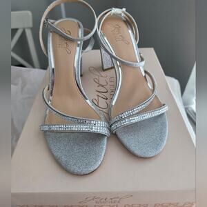 JEWEL BADGLEY MISCHKA Aura Embellished Sandals Size 7